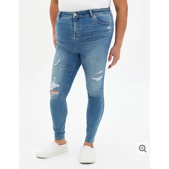 NWT TORRID Midfit Supersoft Skinny Jeans - Picture 2 of 12